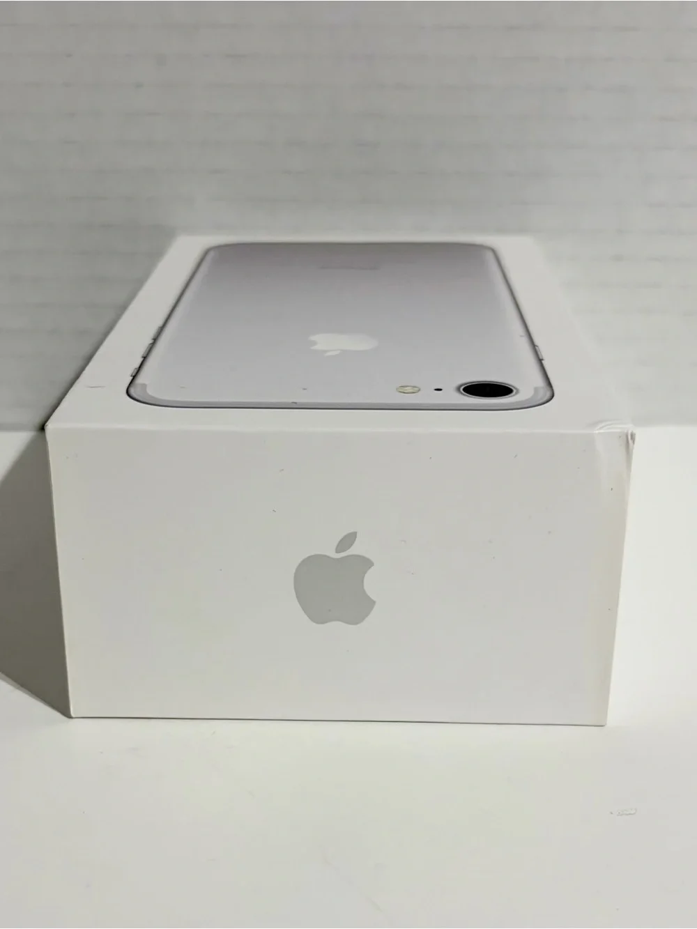 BOX ONLY EMPTY Apple IPhone 7 Box 32GB Silver Original Genuine